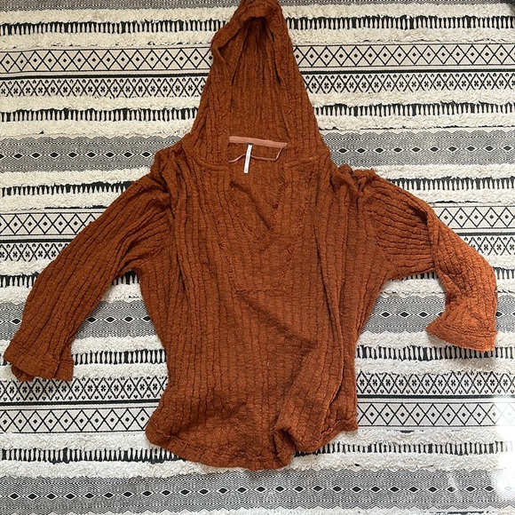 Free People OVERSIZED Sweater with Hoodie NWOT - Picture 1 of 1